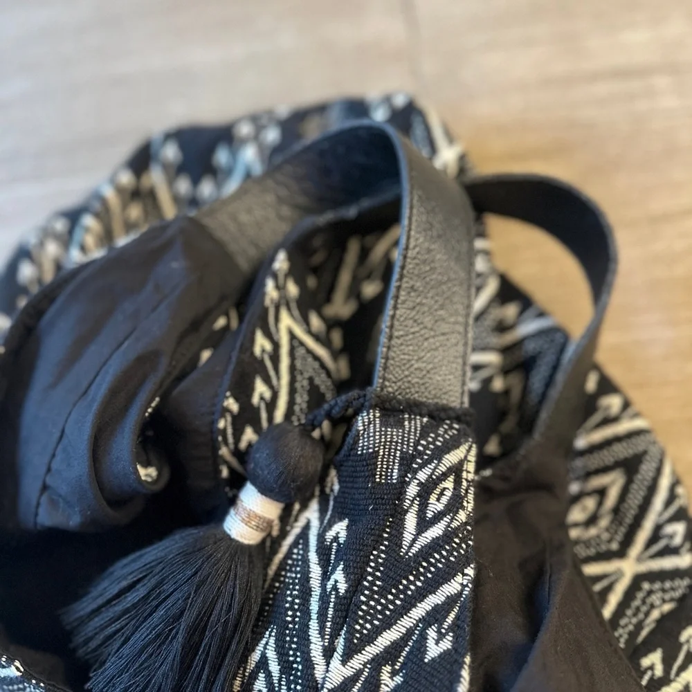 New Black and White Patterned Women's Bag - Picture 3 of 4